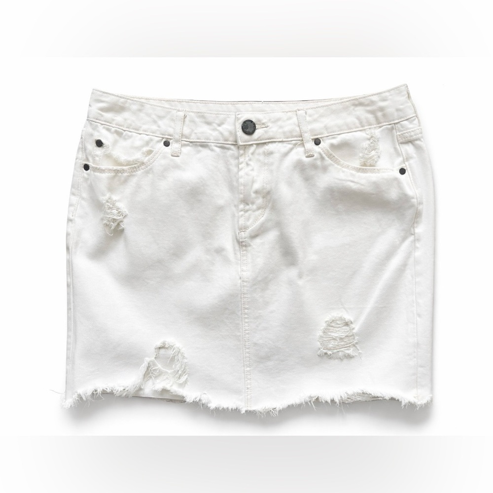Articles of Society Stacy Riga White Distressed Denim Mini Skirt Size 28